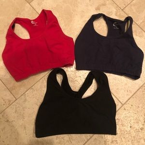 Chasse set of 3 sports bras - red, navy, black